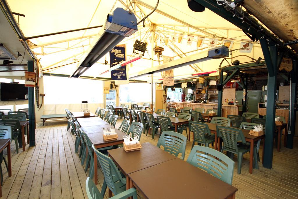 Coast High Country Inn Whitehorse Exteriér fotografie